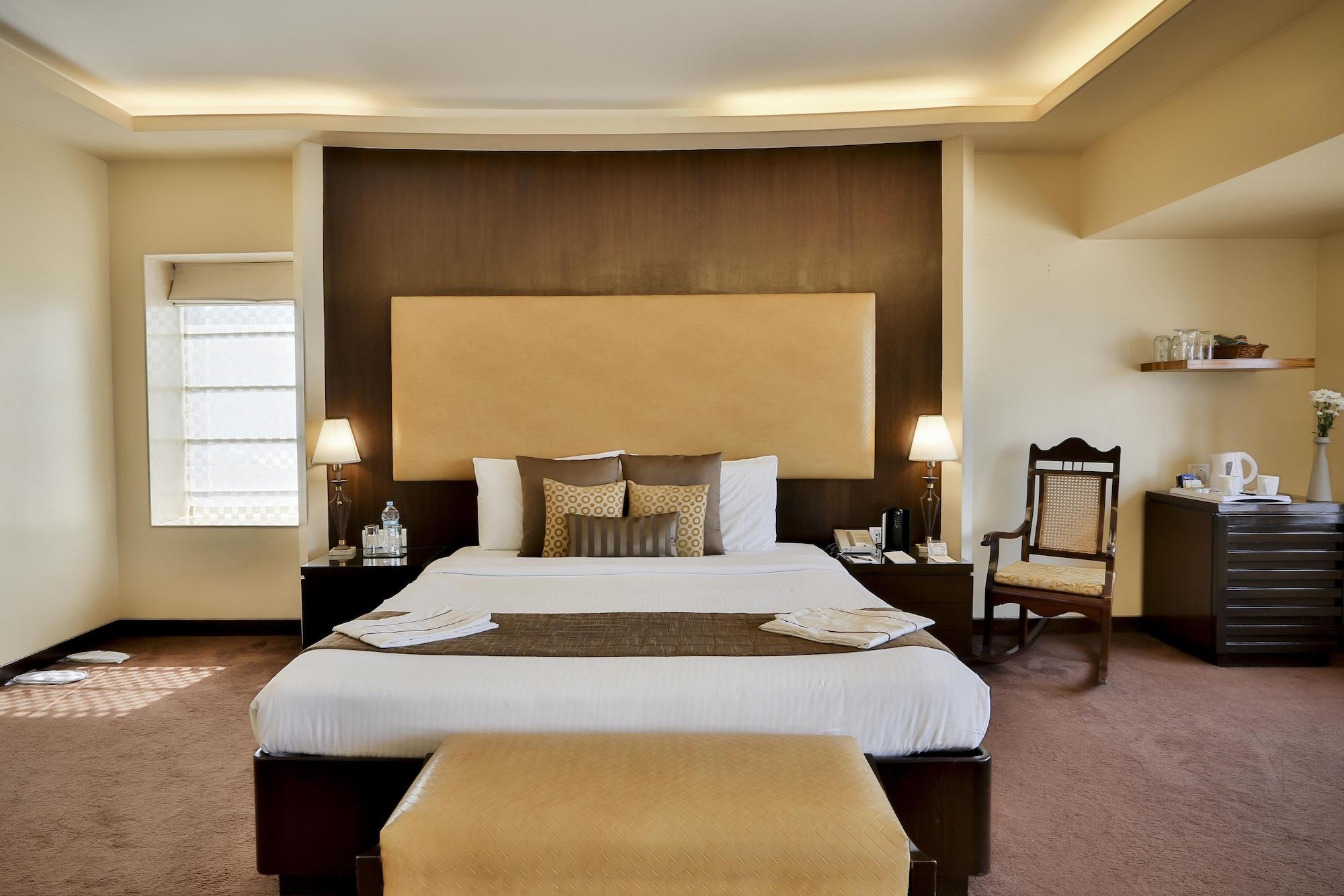Sun-N-Sand Mumbai Juhu Beach Экстерьер фото