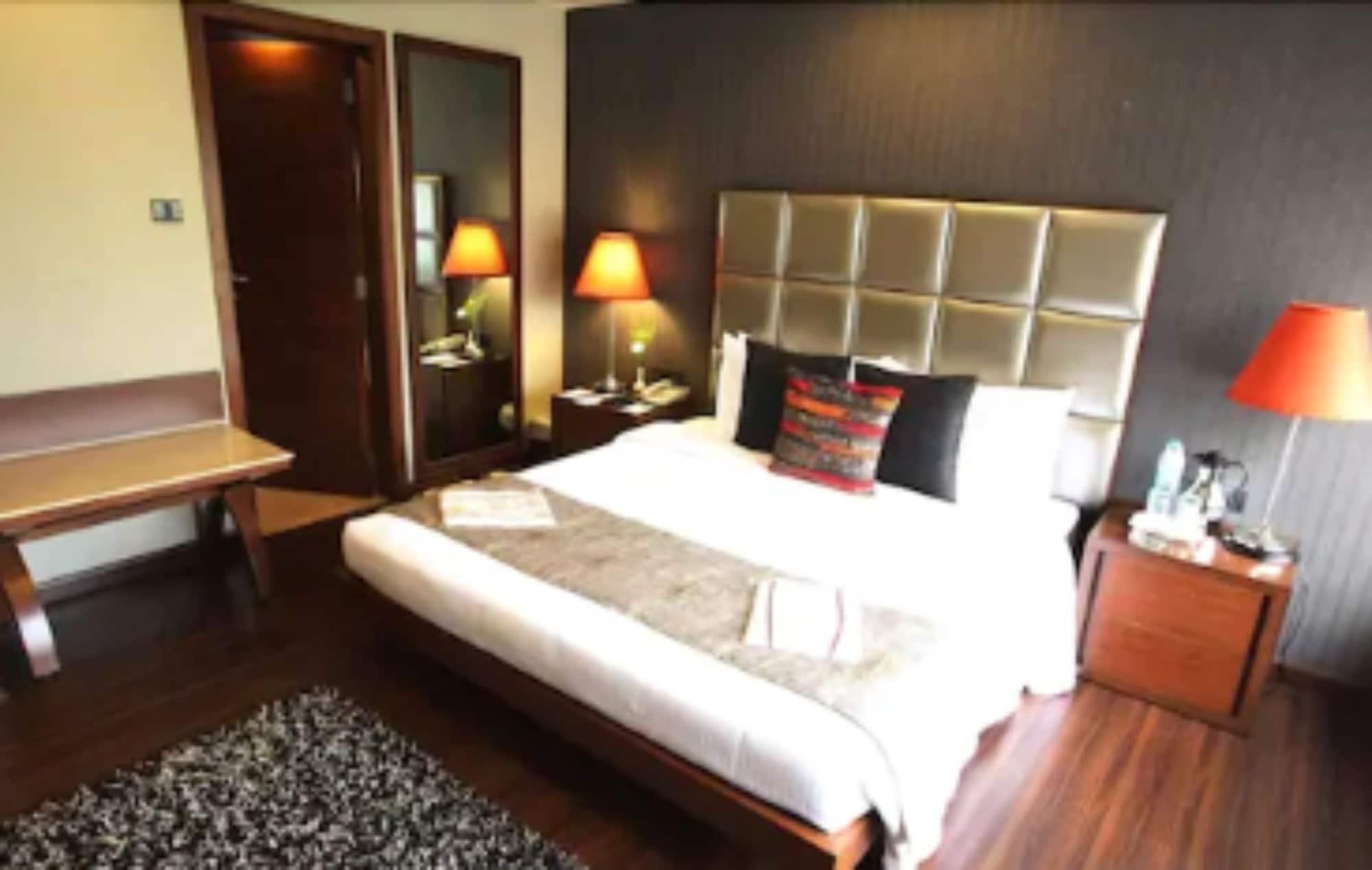 Sun-N-Sand Mumbai Juhu Beach Экстерьер фото